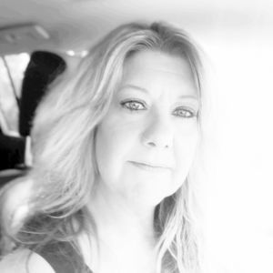 Meet your Posher, Michele